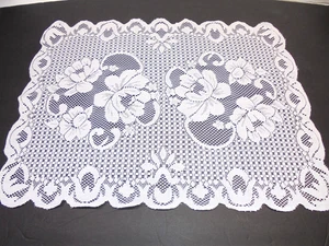 Tapete de encaje blanco - Imagen 1 de 2