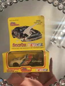 RACING CHAMPIONS NASCAR 1994 COLLECTOR EDITION STOCK CAR #6 VALVOLINE 1:64 - Picture 1 of 2