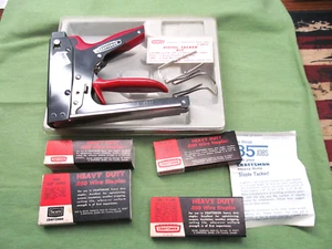 De colección. Craftsman no. Kit de grapadora de pistola 68472 (apiladora) - con interruptor de alta baja presión - bonito - EE. UU. - Imagen 1 de 23