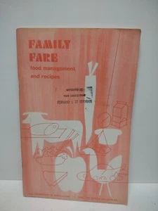 1968 USDA Family Fare Cookbook Food Management & Recipes Vintage Paperback - Picture 1 of 11
