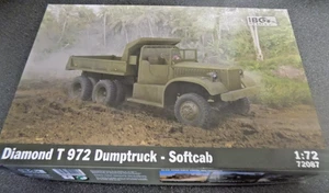 DIAMOND T 972 DUMPTRUCK - SOFTCAB ESCALA 1:72 POR IBG MODELS - Imagen 1 de 2