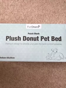 Fur Dreams Plush Donut Pet Bed - Pink - New - Picture 1 of 3