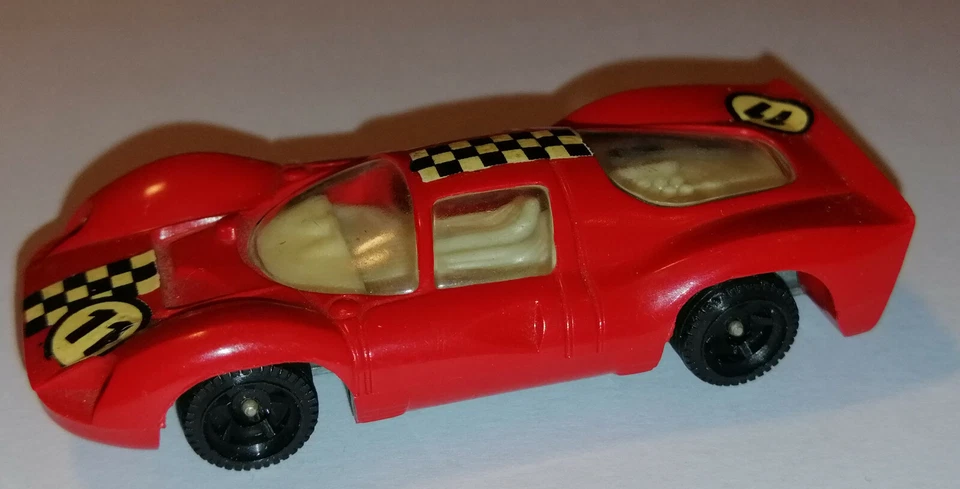 CHAMPION Ferrari P3 Rosso - 1968. In resina e metallo. - Immagine 1 di 4