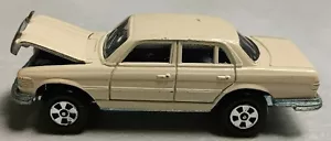 VINTAGE 1979 ERTL COLLECTIBLES MERCEDES BENZ 450 SE CLASSIC CREAM W/OPENING HOOD - Picture 1 of 14