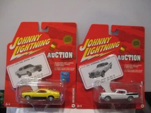 JOHNNY LIGHTNING 1:64 2005 AUCTION INSANITY '70 MUSTANG & STUDEBAKER GOLDEN HAWK - Picture 1 of 2