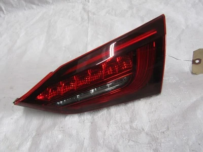 Infiniti Q50 2018-2020 lado del pasajero derecho maletero tapa luz trasera montada OEM Foto 1 de 4