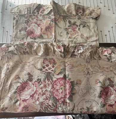 RALPH LAUREN GUINEVERE KING RUFFLED FLAT SHEET ~ And King Pillowcase Set - Image 1 of 4