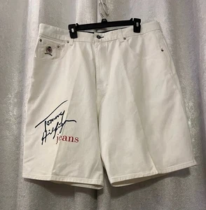 Tommy Hilfiger JEANS Hombre Pantalones Cortos de Jean Blanco BIG SPELL OUT Bandera Talla 38 - Imagen 1 de 13