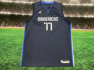 Maglia Luka Doncic #77 Dallas MAVS Nike Youth taglia XL 18/20 usata blu - Foto 1 di 12