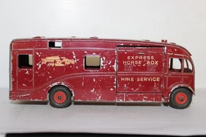 1953-54 Dinky 581 Horse Box - Picture 1 of 8