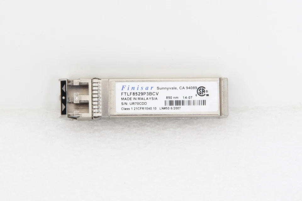 Finisar 16Gb SFP+ 850nm FC Transceiver Modul / FTLF8529P3BCV - Bild 1 von 1