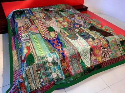 Colcha de retazos vintage bordada a mano cubierta de cama cortina colgante de pared Foto 1 de 4