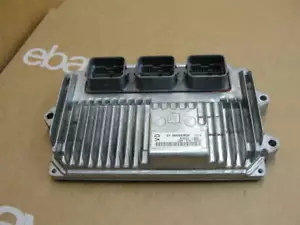 762846. Honda CR-V 2015 Engine Control Module 37820-5LA-A83 ECM ECU ECM OEM - Foto 1 di 8