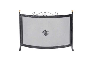 PARASCINTILLE/SCHERMO CURVO FERRO BATTUTO PER CAMINO CM 60X 50 - NUOVO- - Foto 1 di 2