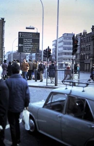 1972 Kodachrome Slide, London Street Scene, Pedestrians, signage, Car - Picture 1 of 1