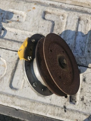 Cub Cadet 451 551 Snowblower Gearbox - Image 1 of 3