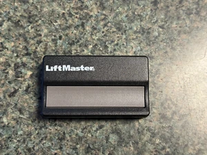 Visiera apriporta garage Liftmaster 81LM telecomando verde pulsante apprendimento - Foto 1 di 2