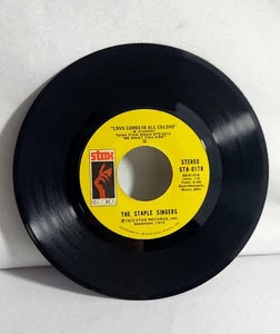 The Staple Singers - If You're Ready./Love Comes in all Colors 45rpm Vinyl-Schallplatte - Bild 1 von 5