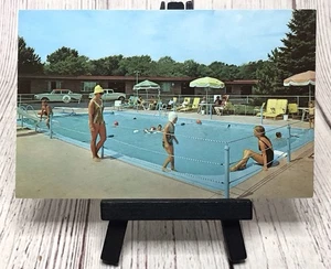 Postal de piscina Grays Motel North Kingstown Rhode Island RI - Imagen 1 de 4