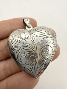 Sterling Silver Vintage Etched Puffy Heart Photo Locket Reversible Pendant  - Picture 1 of 7