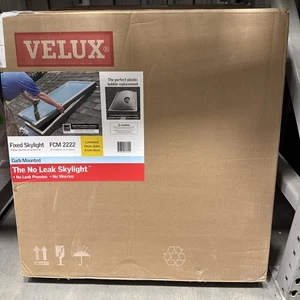 Velux FCM feststehendes 22,5” x 22,5” Dachfenster zur Bordsteinmontage mit laminiertem niedrigem E3 Glas - Bild 1 von 6