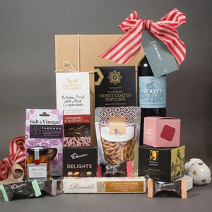Gourmet Christmas with Red Wine Hamper - Picture 1 of 12