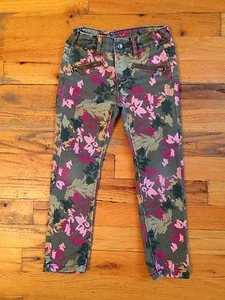 DKNY ROCKER Camouflage Floral Army Green Skinny Jeans Denim Girls Sz 4 CUTE! - Picture 1 of 10