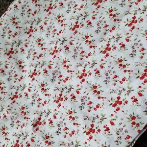 Tela de polialgodón floral de 2 metros para coser artesanía confección - Imagen 1 de 4
