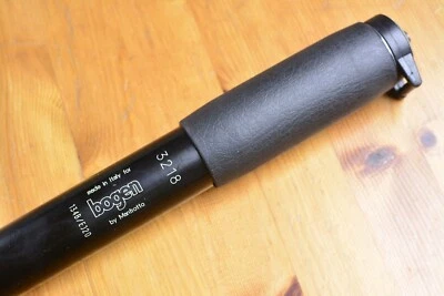 Bogen Manfrotto 3218 Black Aluminum Professional Monopod ~ Italy - Suport 22 lbs - Image 1 of 4