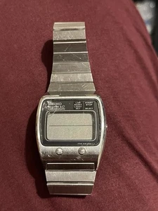 Vintage Seiko M159-5038 Quartz LCD LC Chronograph Watch Battery Cover Missing - Picture 1 of 13
