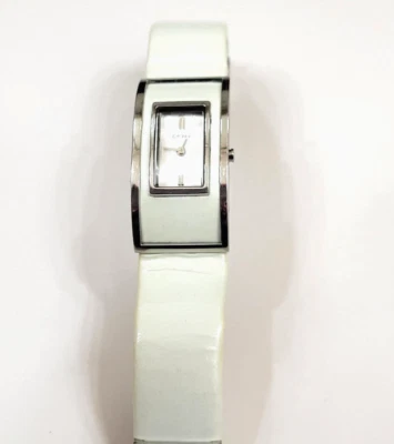 DKNY NY-4307 Ladies Quartz Watch Cream Leather Band Size 6 Vintage New Battery - Image 1 of 4