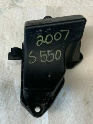 2007 2008 2009 MERCEDES-BENZ S550 ENGINE OIL SEPARATOR OEM - Image 1 of 4