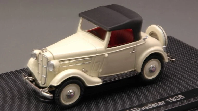 MODELLINO AUTO STATICO EBBRO DATSUN 17 ROADSTAR 1938 MODELLISMO SCALA 1:43 - Immagine 1 di 1