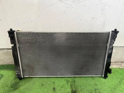 TOYOTA Prius 2016 DAA-ZVW51 Radiator 1640037310 [Used] [PA111668413] - Image 1 of 3