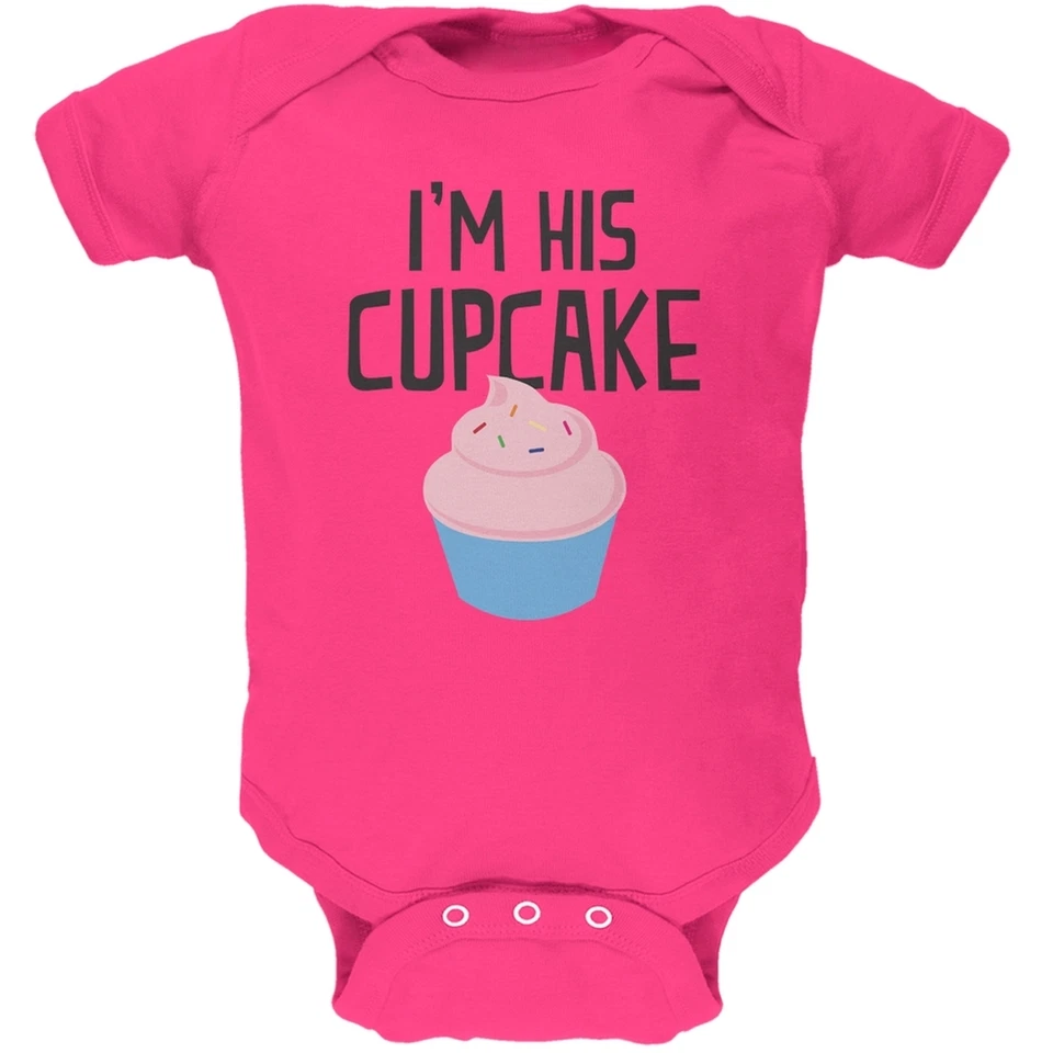 I'm His Cupcake Rosa Caliente Suave Bebé Una Pieza Foto 1 de 1