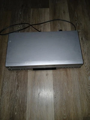 Toshiba SD-V393 Reproductor de DVD VCR/VHS Video Cassette Grabadora Combo PIEZAS Foto 1 de 4