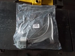 04-12 SUSPENSION CONTROL ARM BALL JOINT T,PONTIAC,SATURN,AURA,G6,MALIBU LEFT FRT - Picture 1 of 3