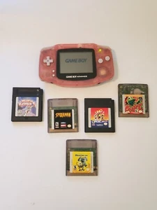Lote Paquete Nintendo Game Boy Advance Rosa Fucsia con 5 Juegos (Sin Puerta de Batería) - Imagen 1 de 24