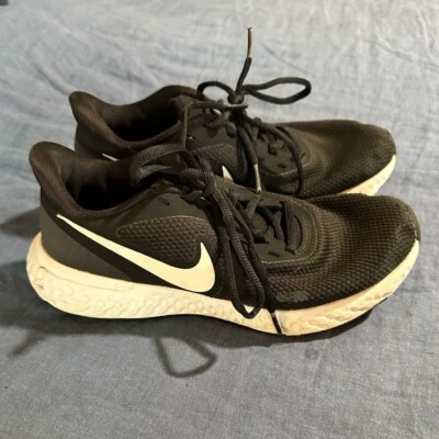 Women's Nike Revolution 5 women's size US 8 - Image 1 of 4