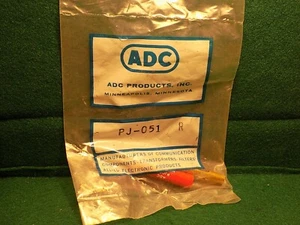 (1) ADC PJ-051 R M642/2-2 PLUG NIB NOS - Picture 1 of 3
