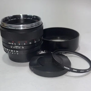 Carl Zeiss Planar 50mm f/1.4 ZF T* for Nikon W/ Hood & Hoya UV(c) Filter - Picture 1 of 9