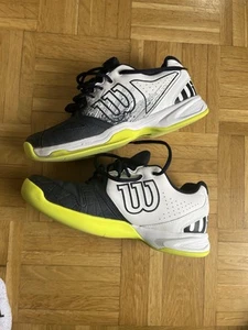 Wilson Kaos Devo Teppich Hallenschuhe Indoor Gebraucht US 7,5 EU 40 2/3 - Bild 1 von 8