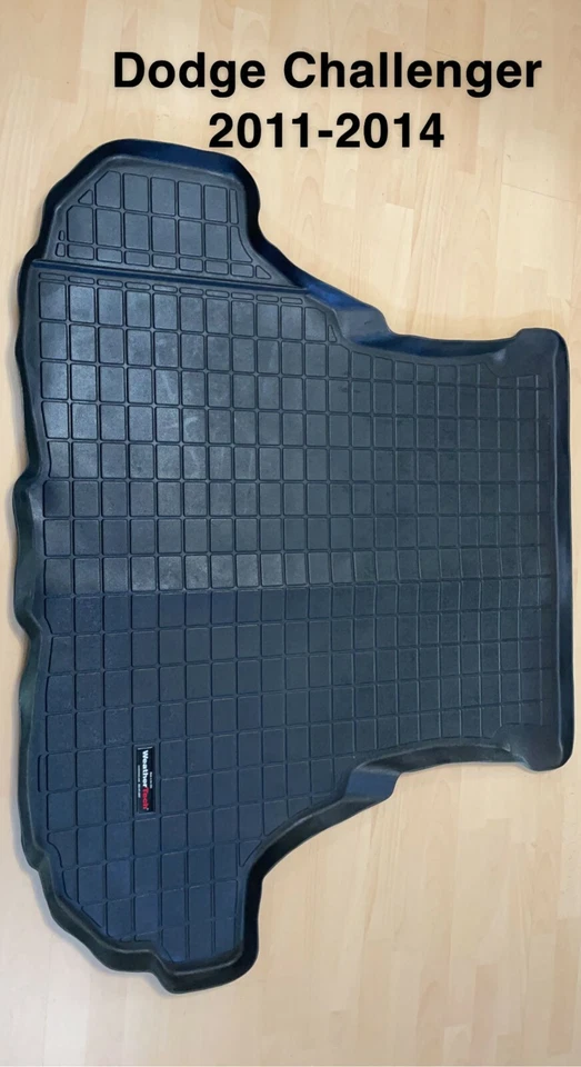Оригинальный коврик для багажника Dodge Challenger WeatherTech Cargo Liner 2011-2014 - Изображение 1 из 1