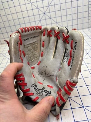 Rawlings  MT95GB Youth Baseball Glove Sz 9.5 Right Hand Throw Mike Trout Model - Image 1 of 4
