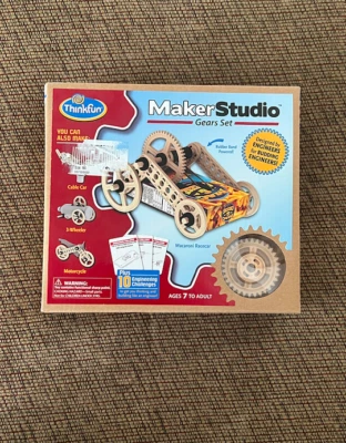 Maker Studio Gear Set, New, Build cars and motorcycles - Image 1 of 3