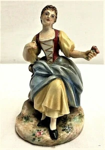 Antique Capodimonte Figurine 1700s Giovane Donna un mazzo di fiori 1700s Italian - Picture 1 of 8