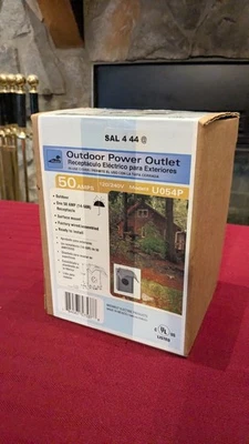 Nuevo Midwest Electric U054P - 50 Amp, 120/240V, Toma de corriente exterior UL Foto 1 de 4