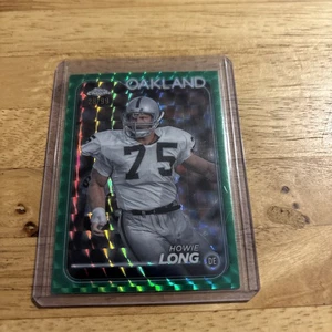 2024 Topps Chrome - Howie Long #153 Green Geometric Refractor /99 - Bild 1 von 2