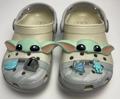 Niños Niñas CROCS STAR WARS Mandalorian Zueco Zapato C11 C12 C13 J1 J2 J3 J4 GROGU Foto 1 de 4