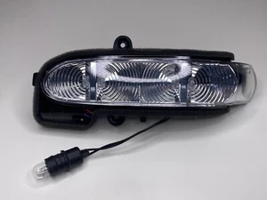 MERCEDES BENZ W211 E CLASS WING MIRROR INDICATOR LEFT A2038201321 - Picture 1 of 1